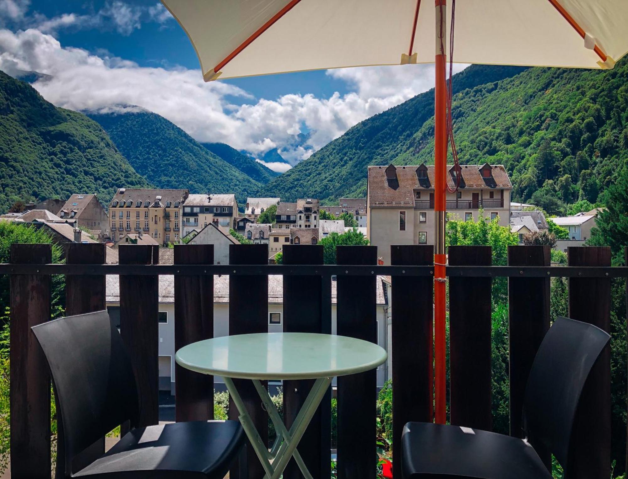 Cano'Py, Charmant 2 Pieces Avec Vue Montagne En Coeur De Ville Bagnères-de-Luchon المظهر الخارجي الصورة